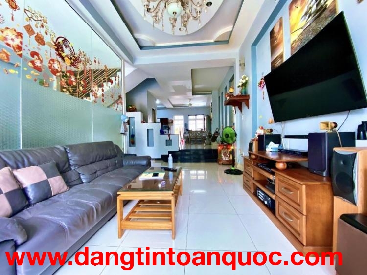 Bán Biệt thự mini, đường 494, Phường Tăng Nhơn Phú A, Q9, Thủ Đức TP HCM. DT  130 m2,  2 tầng, 3 phò