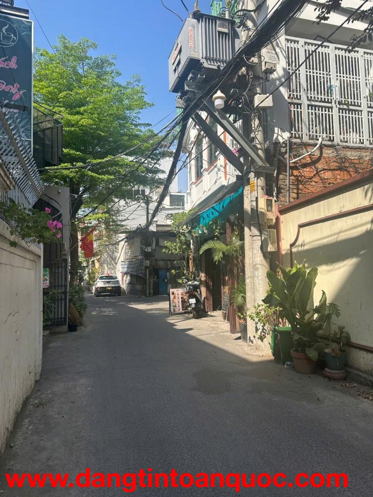 Bán nhà ngõ Thống Nhất, Gò Vấp: 100m2, 2 tầng, 6PN, sổ hồng, giá 8.6 tỷ - Cơ hội an cư lý tưởng, tiệ