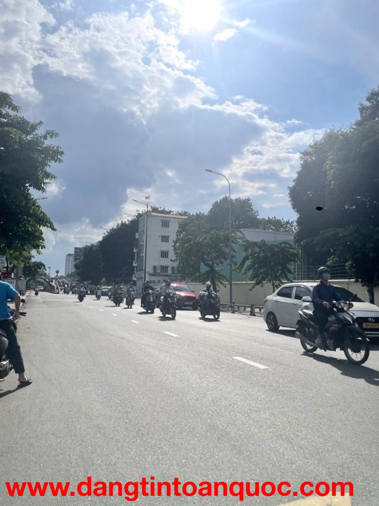 TÂN PHÚ: 800 m2 MẶT TIỀN LŨY BÁN BÍCH – CHIỀU NGANG 20M – QUỸ ĐẤT VÀNG SIÊU HIẾM