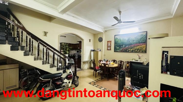 Mặt tiền 4 tầng chợ Nguyễn Trãi 6.5x21 chỉ 26 TL- 0931172218