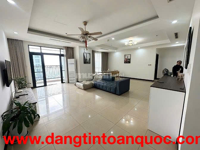 Chính chủ cần cho thuê căn hộ chung cư tòa Royal City Nguyễn Trãi Thanh Xuân, Hà Nội