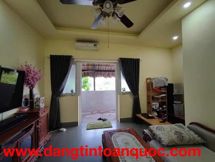 NHÀ PHỐ ĐẸP NGAY TRUNG TÂM *** CHỈ 2 TỶ 1