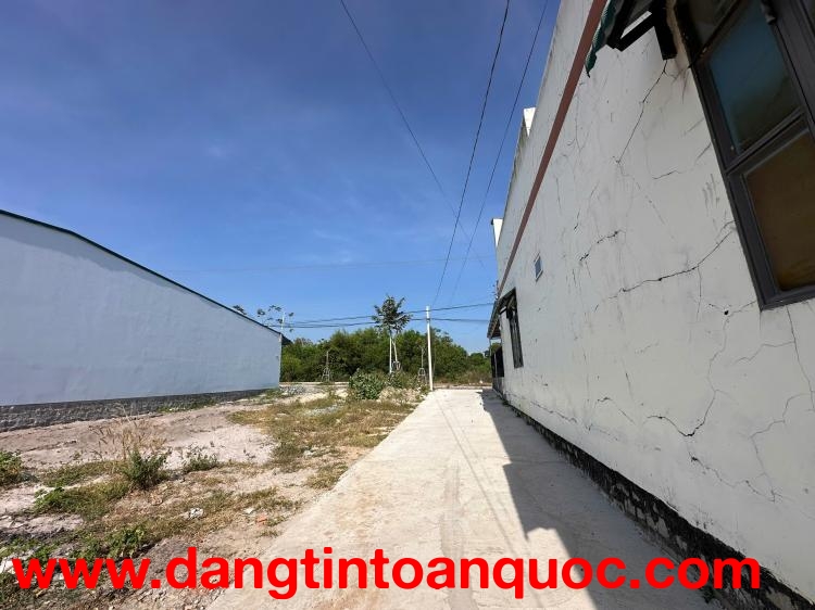 Bán 98m2 hẻm Nguyễn Thượng Hiền, Tân An, LaGi 780 triệu full thổ cư