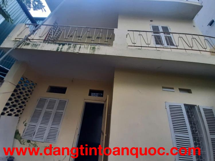 Hiếm cho thuê nhà Thái Thịnh rộng rãi 60m2 x 2 tầng, 3PN, chỉ 8 Triệu