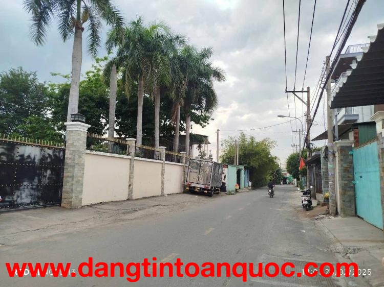 Bán nhà mặt tiền 40x1000m giá 60 tỷ Xuân Thới Đông