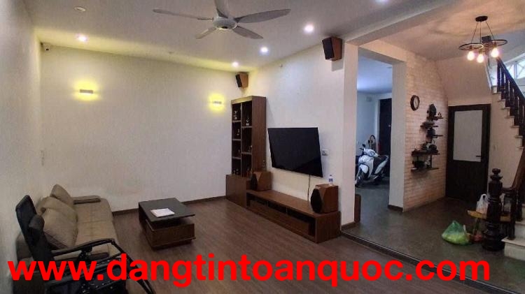 TRUNG TÂM TÂY HỒ PHỐ THỤY KHUÊ 65M 4 TẦNG GIÁ 19,5 TỶ- GẦN PHỐ- LÔ GÓC – GẦN HỒ TÂY