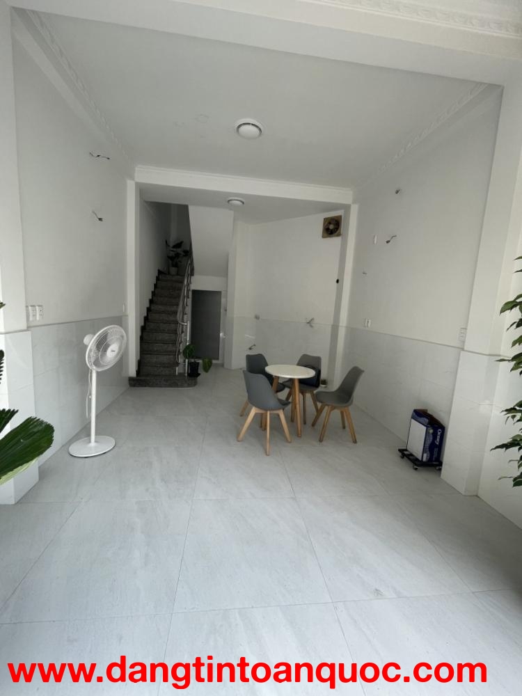 BÁN NHÀ MẶT TIỀN 40M2 4 TẦNG NGANG 4,4M 4 TẦNG DÒNG TIỀN 42T TRƯƠNG HÁN SIÊU Q1 9.9 TỶ