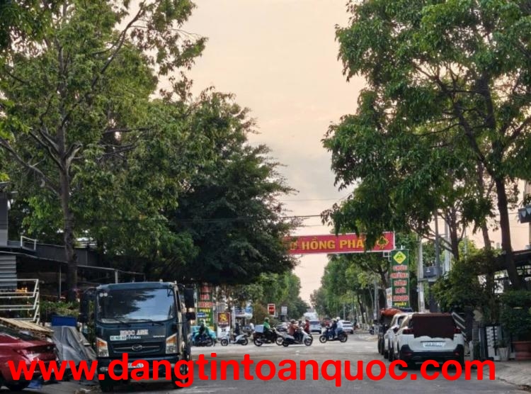 104. Cho thuê 1.000 m2 giáp Trần Hoàng Na