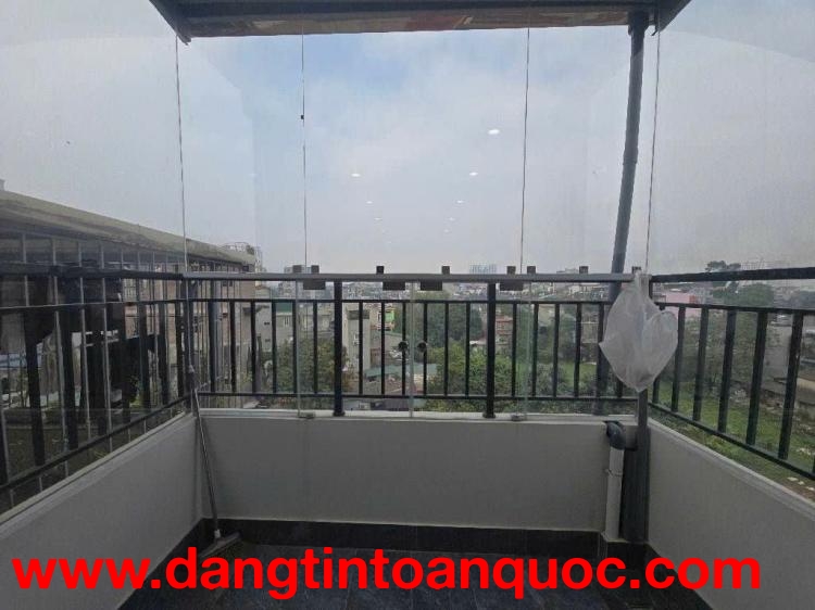 Nhà căn góc mặt ngõ ôto đỗ cửa, thang máy, tặng full đồ