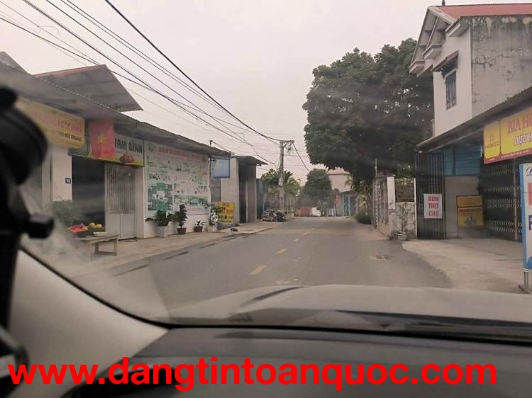 HIẾM ! CHÍNH CHỦ BÁN GẤP lô đất siêu VIP - Vị trí kinh doanh đẹp có 1-0-2. Giá chỉ 3xtr/m