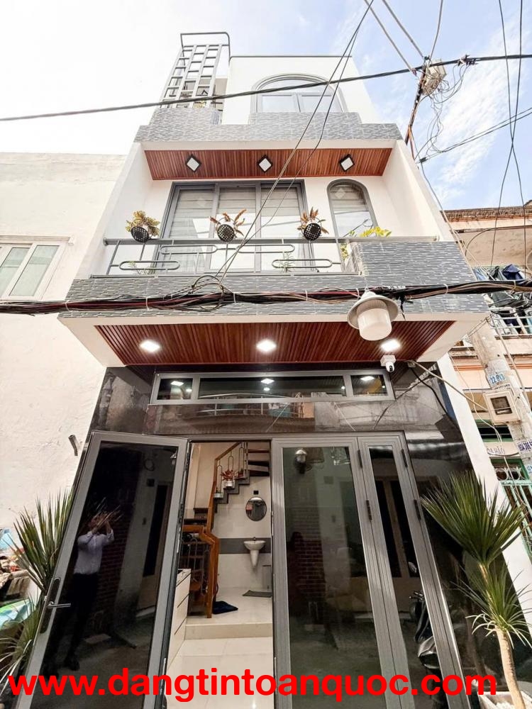 Nguyễn Tri Phương - Quận 10 - Ba gác thông - 3 tầng - 4.8 tỷ