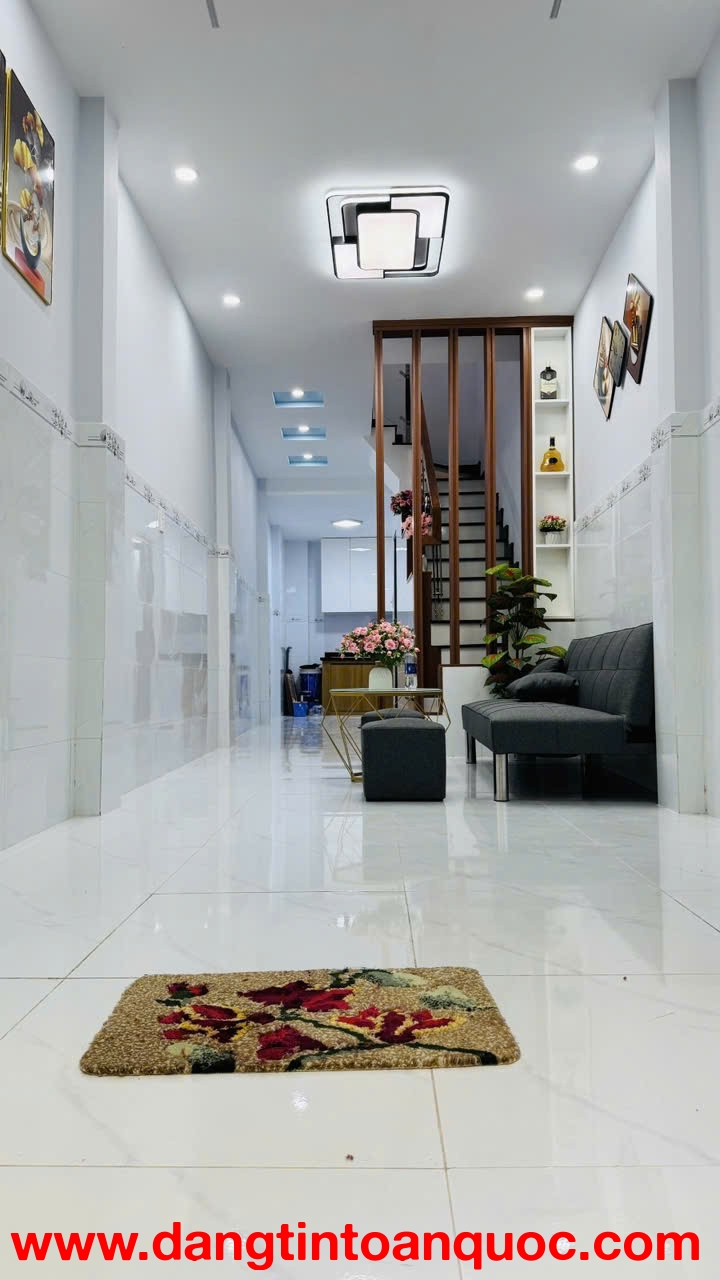 Quận 3- CMT8 - Nhà mới ở ngay - Không qui hoạch - 33m2 - 2PN - 4.15 tỷ