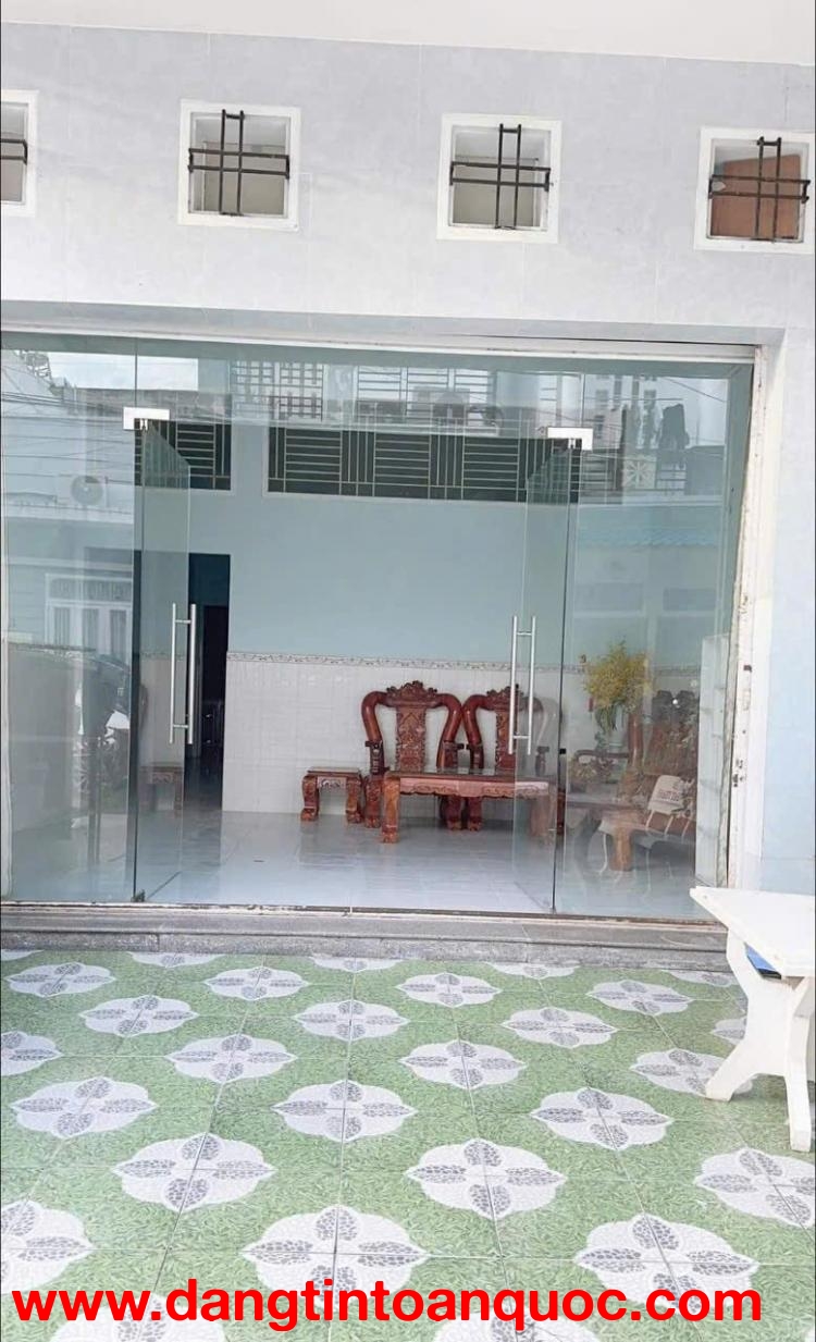 102. nhà 6 triệu 2 phòng ngủ gần trường An Khánh