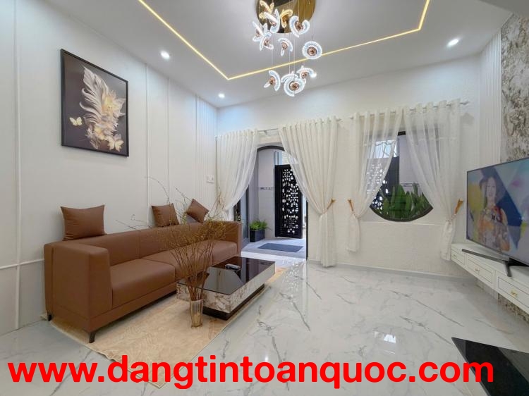 Nhà Điện Biên Phủ 56m2, 2 tầng, 3PN, gần CV 29/3, giá 4,5 tỷ