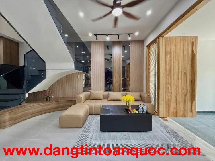 **Bán nhà hxh đường Phan Văn Sửu, phường 13 Tân Bình; 4*20m, 4 tầng