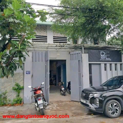 GIÁ TỐT: CHO THUÊ KHO XƯỞNG HÓC MÔN DT: 330M2, MẶT TIỀN 12M, SẴN VP LÀM VIỆC- ĐIỆN 3 PHA