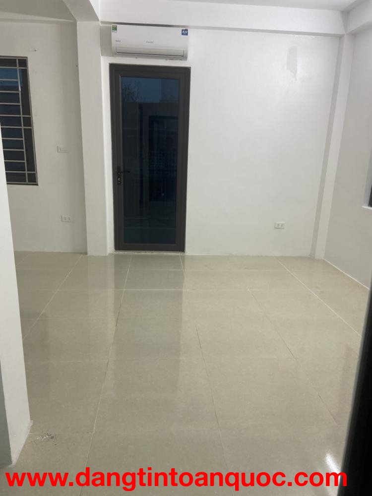 CHÍNH CHỦ CHO THUÊ TẦNG 3 TRONG NHÀ RIÊNG 5 TẦNG TẠI SỐ NHÀ 2, NGÁCH 352/15 GIẢI PHÓNG, PHƯỜNG PHƯƠN