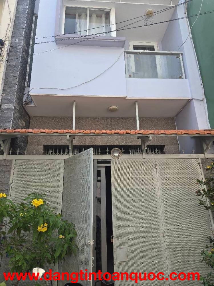 NGAY CHỢ TÂN HƯƠNG – HẺM XE HƠI ĐỖ CỬA – 44M – 3 TẦNG – 3PN – NHỈNH 5