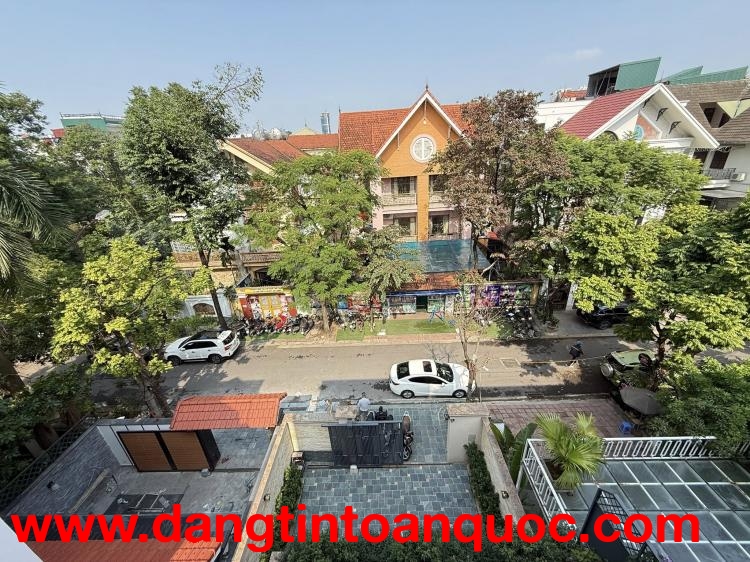 ???? BIỆT THỰ LÀNG QUỐC TẾ THĂNG LONG, CẦU GIẤY 202M2 5T THANG MÁY, MT 8M, CHỈ 130 TỶ ????