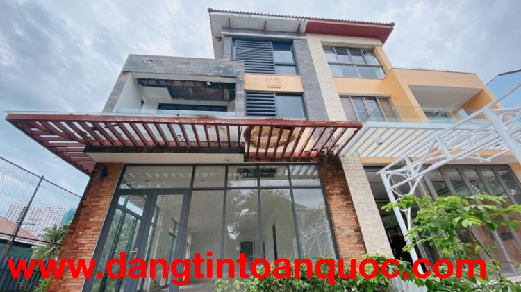 Bán Biệt Thự đường số 1, Hiệp Bình Phước, Thủ Đức, TP HCM. DT 225 m2, 4 tầng, 6PN. Giá 15.9 Tỷ,