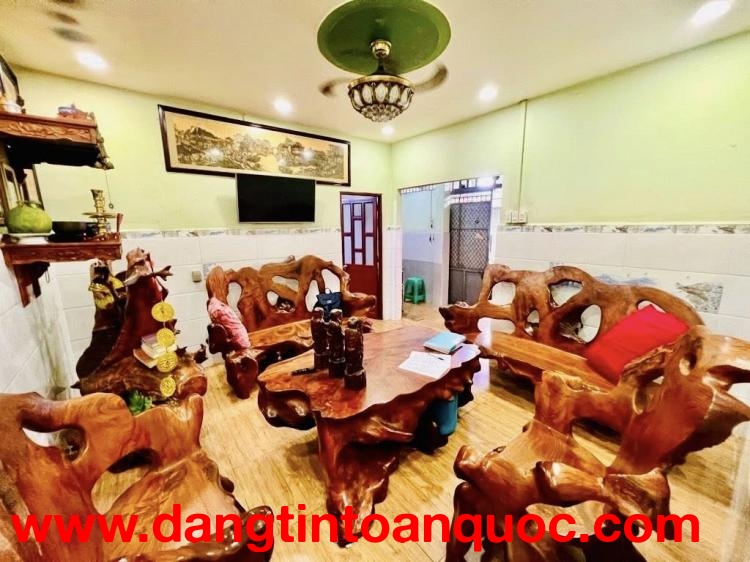 TÂN QUÝ BÁN MẶT TIỀN LÔ GÓC 95M  NGANG BỀ THẾ 17M  2 TẦNG  – SẴN DÒNG TIỀN  NHỈNH 10