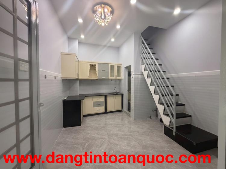 D2087 ⚡️ nhà Trần Hưng Đạo Q5, SHR, Vuông, 3 tầng, 2.x tỷ