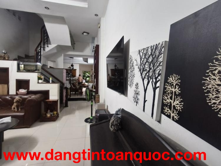 Bán nhà đường số 30, Bình Trưng Đông, Q2, TP HCM. DT 94m2, 3 tầng. Giá 7.9 tỷ, SH. 0933125879