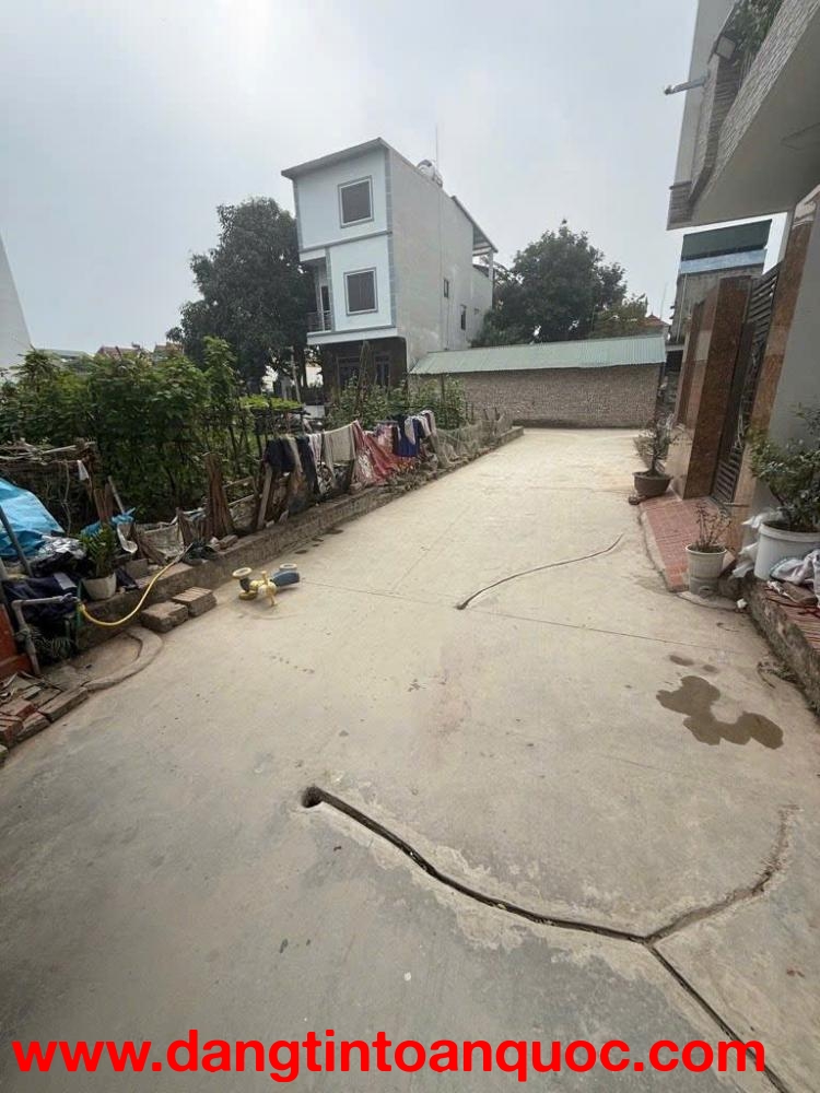 Cơ hội đầu tư, an cư lí tưởng. 56m đất thôn Ấp Tre - tổ 9, Quang Minh. Đường rộng, ô tô đỗ.