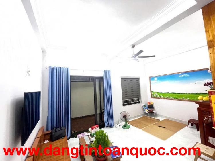 Chủ cần tiền - bán gấp nhà 3 tầng mới koong - Chi Đông, Mê Linh - chỉ 3.3 tỷ