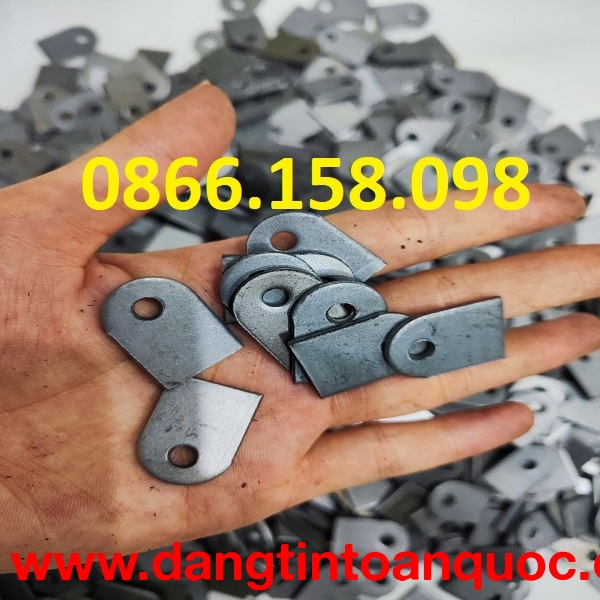 Vấu sắt bắt mặt bàn phụ kiện liên kết mặt bàn chắc chắn, bền bỉ