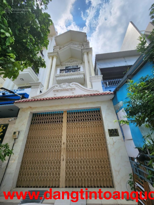 Rẻ 3 tỷ bán nhà mặt tiền Mễ Cốc, ngang 4m, Nở hậu, 140m2, giáp Quận 5, gần cầu Bình Tiên Mới - 09311