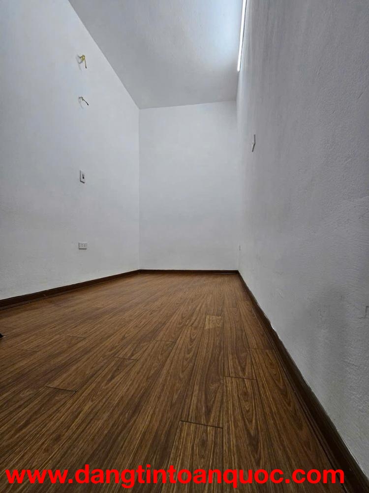 ❓ TÌM ĐÂU RA? nhà 4 tầng Đống Đa 2.6 tỷ, ô tô cách vài bước chân?