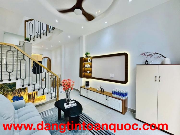 Bán nhà HXH Lý Thường Kiệt, phường 9 Tân Bình (5,5*10); 4 tầng