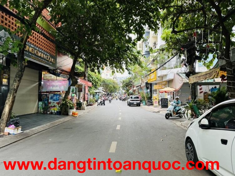 NHÀ ĐẸP GIÁ TỐT CẠNH NHÀ GA T3 SÂN BAY, GẦN 40M2 NGANG 4.5M, 2 TẦNG  2PN, NỞ HẬU HOÀN CÔNG ĐỦ, CHỈ 4