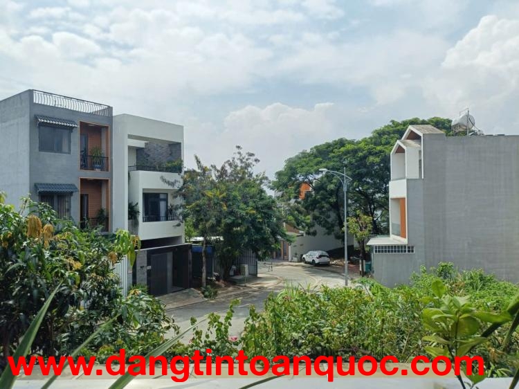 NHÀ 3 TẦNG CENTRAL GARDEN – LÁI THIÊU