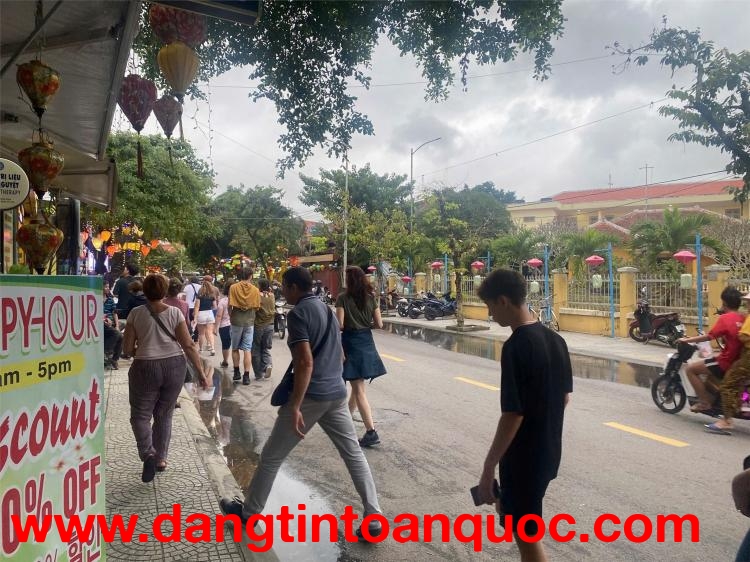 NHÀ ĐẸP  – CẦN BÁN NHÀ Mặt Phố 3 Tầng Tại Trần Hưng Đạo, Phường Cẩm Phô, TP. Hội An, Quảng Nam.