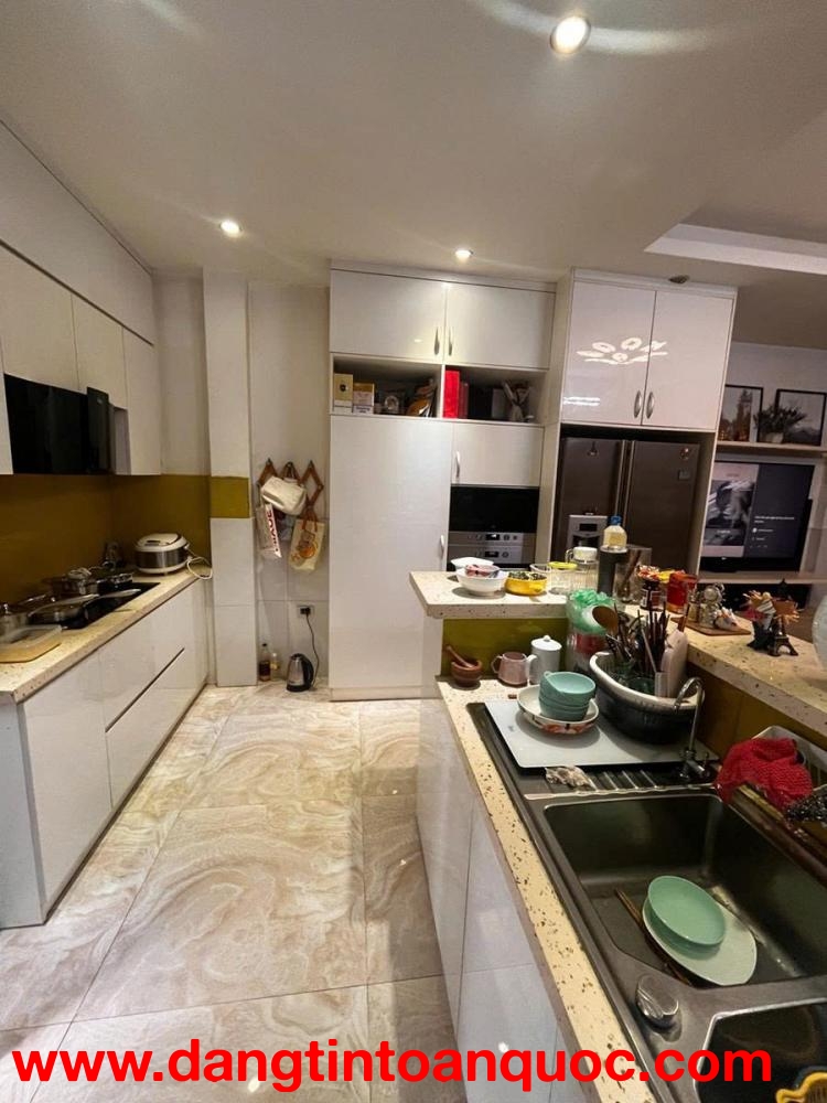 Cực hiếm! Bán nhà mặt phố Trung Liệt, 60m2, 7 tầng thang máy, mặt tiền 6m, 41.5 tỷ, ô tô tránh, KD đ