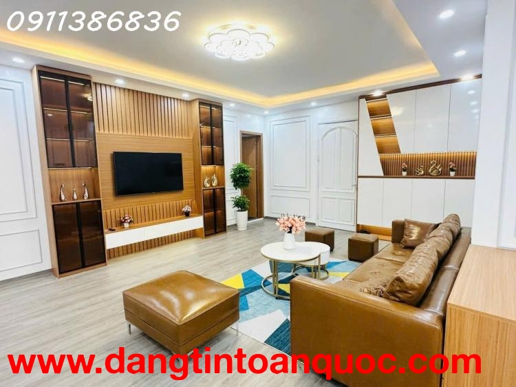 ????ĐẬP HỘP????Tòa 17T6 Hoàng Đạo Thúy 119m 3PN Nội thất bóng loáng