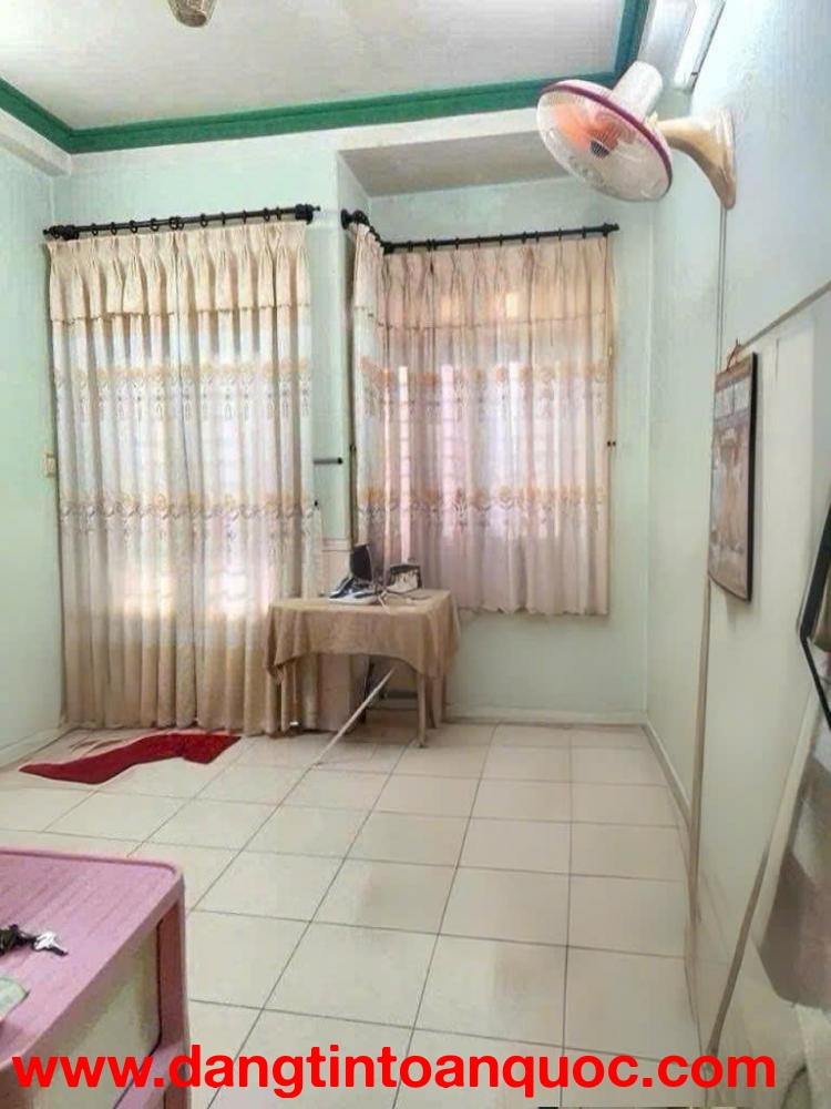 Nhà mặt tiền đường số gần chợ Phạm Thế Hiển P.Chánh Hưng (P4Q8)