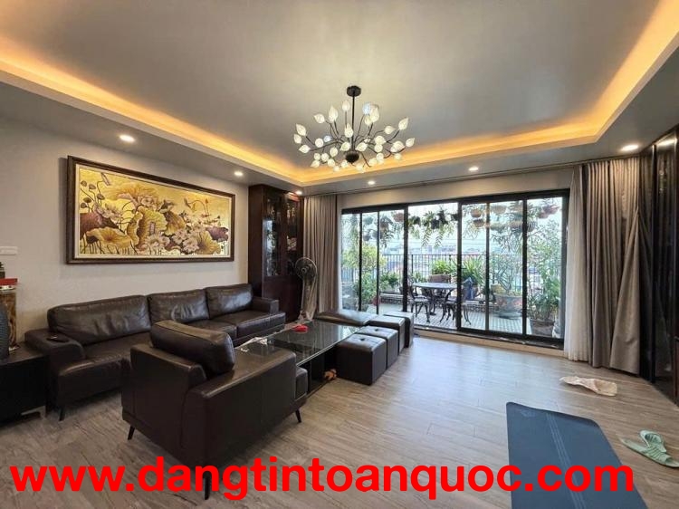 “Cực VIP”, bán nhà rộng 130m tại Đào Tấn Linh Lang, ô tô tránh, kinh doanh đỉnh