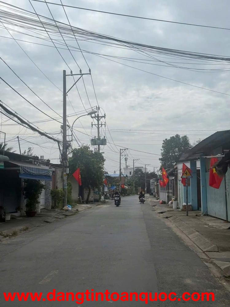 ĐẤT MẶT TIỀN NHỰA PHÙNG THỊ CHUYỆN – THỚI TAM THÔN, HÓC MÔN