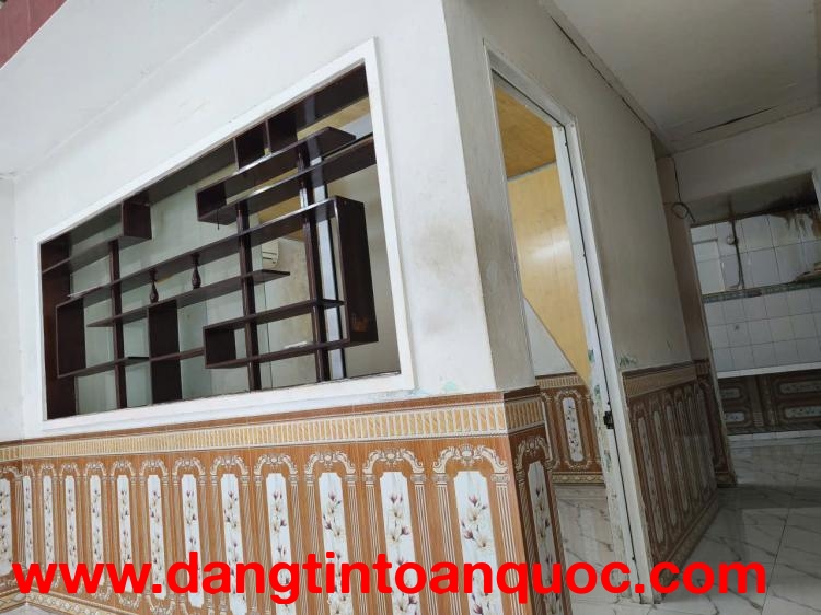 # Trưng Nữ Vương, 50m2, ngang 4m vuông, cạnh Công Viên, Gác lửng sạch sẽ, 3.2 tỷ