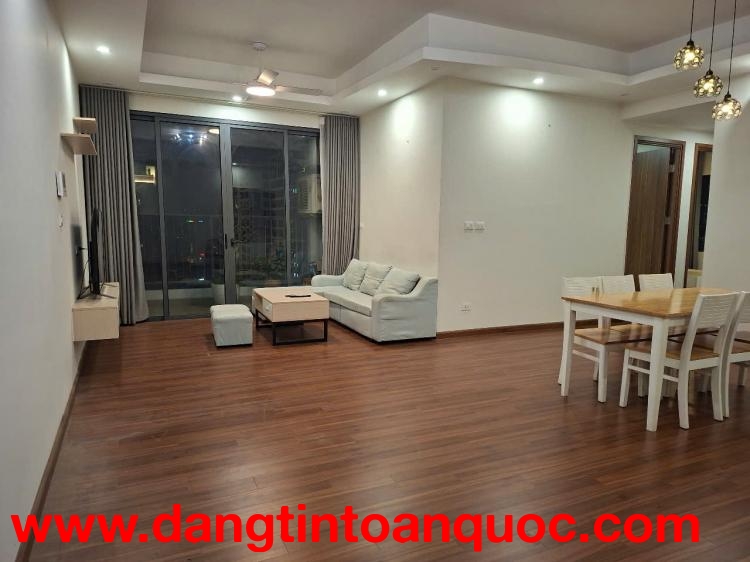 Chính chủ cho thuê căn góc chung cư cao cấp Stellar, 35 Lê Văn Thiêm, HN.