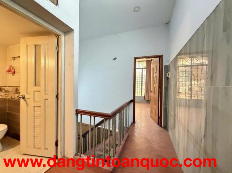 Bán nhà hẻm 133 Ni Sư Huỳnh Liên, p10, Tân Bình; 4x14m; 5 tầng