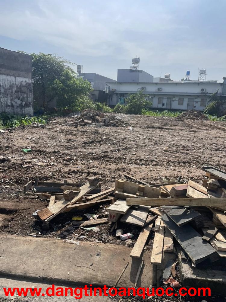 Bán lô góc 2 mặt tiền 8.2x16,5m giá 5,5 tỷ Đường Đông Thạnh 7-3