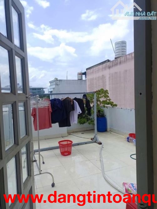 Bán nhà 60m2*3 tầng , HXH 7m, Phường Long Trường , Quận 9 củ - Giá chỉ 5 Tỷ