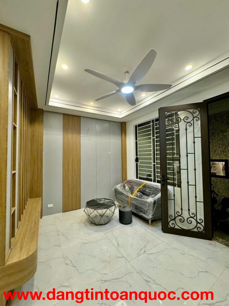 CHO THUÊ NHÀ RIÊNG MỚI TINH – 5 TẦNG – 3 PHÒNG NGỦ - 10TR/THÁNG