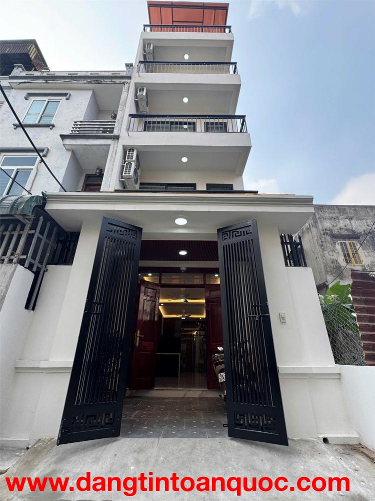 NHÀ ĐẸP - GIÁ TỐT CHÍNH CHỦ CẦN BÁN NHANH NHÀ quận Long Biên, TP Hà Nội