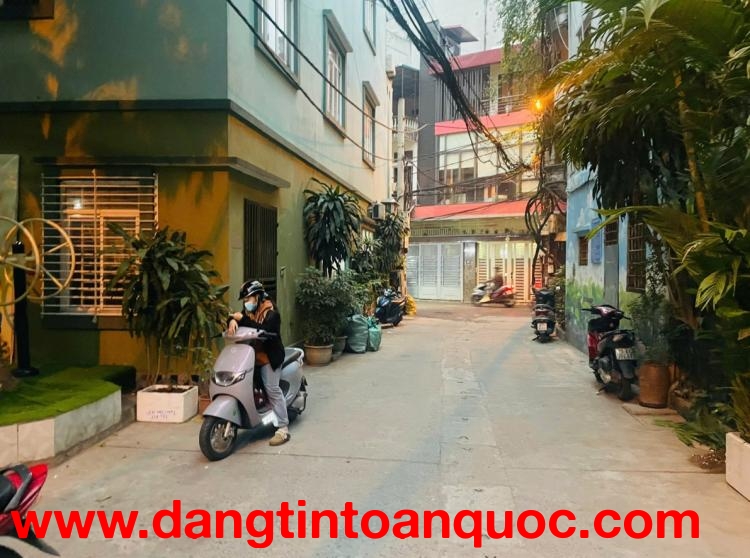 Nhà đẹp gần Trường Chinh 45m2, 5 tầng, mt 3,8m thang máy - Ngõ ô tô, ngõ thông, kinh doanh
