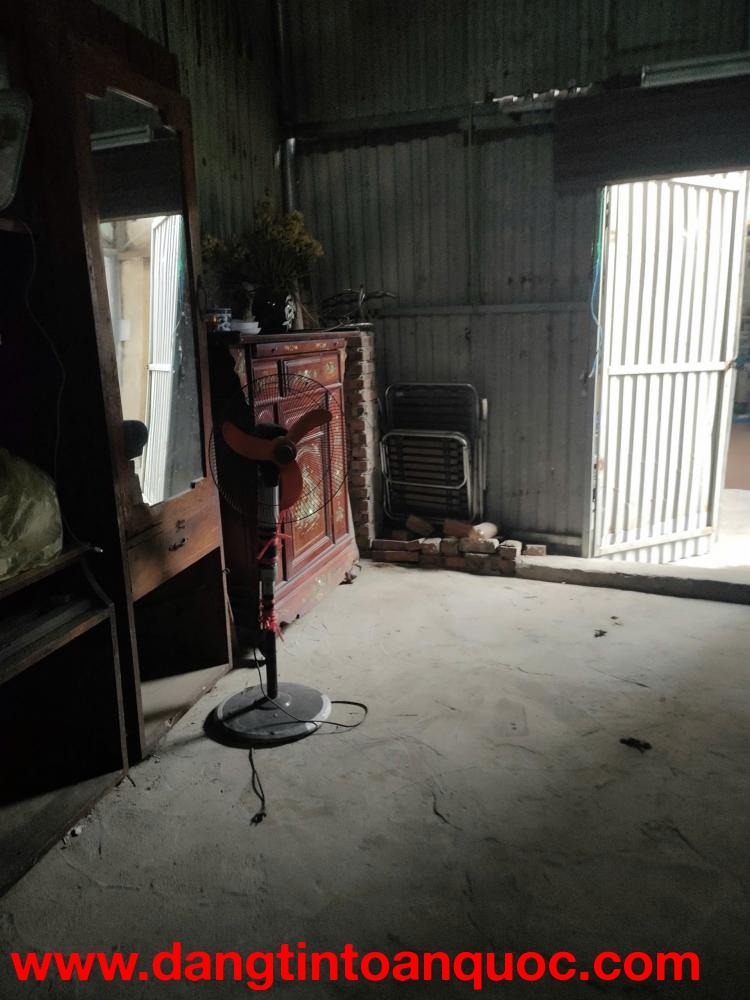 Bán gấp giá rẻ Giải Phóng 32m, 1.5 tầng, mặt tiền 4.5m, 780 triệu, Hoàng Mai.